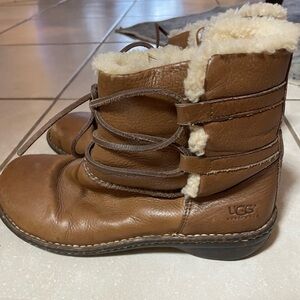 UGG Brown Leather Ankle Boots with Shearling